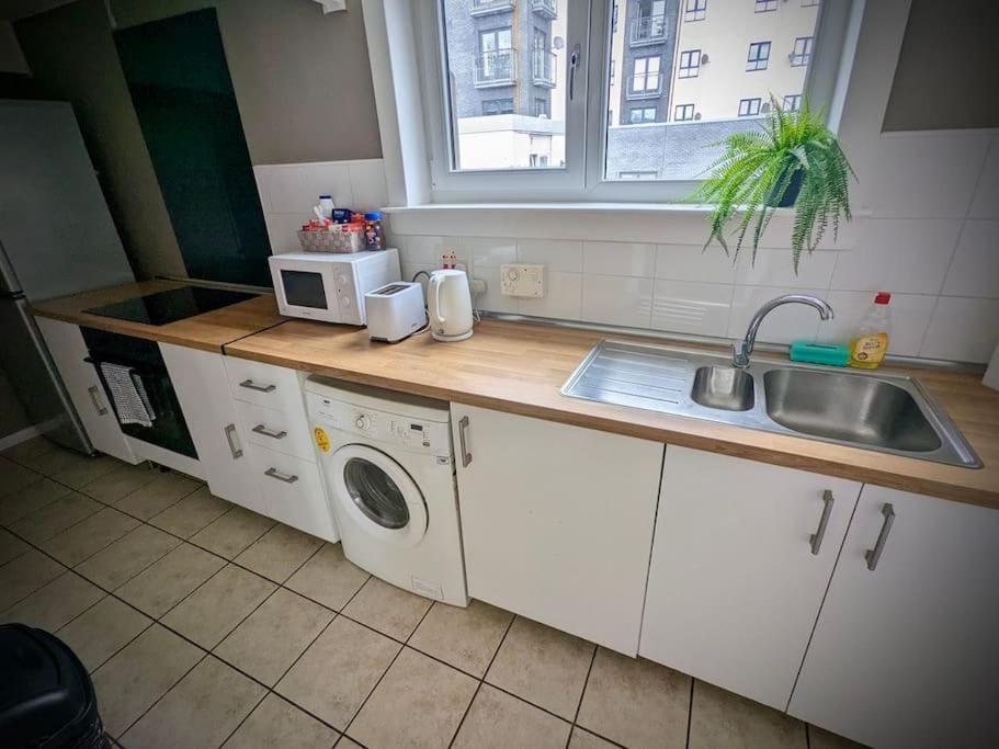 Cosy 2-Bedroom House In Leith EDI Exteriér fotografie