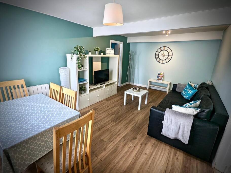 Cosy 2-Bedroom House In Leith EDI Exteriér fotografie